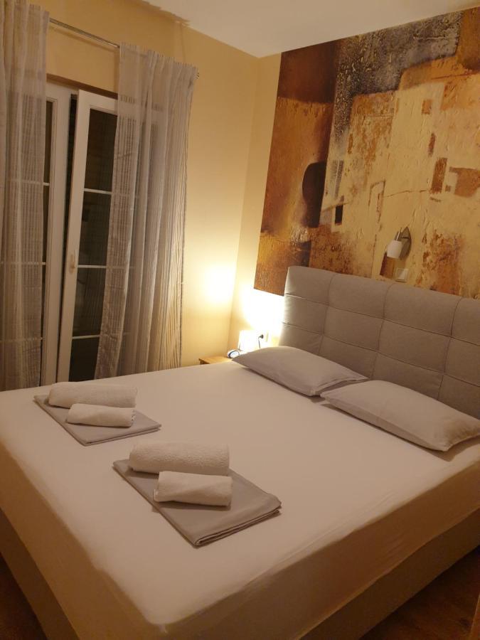 Apartments Batistic سوبيتارسكا دراغا المظهر الخارجي الصورة