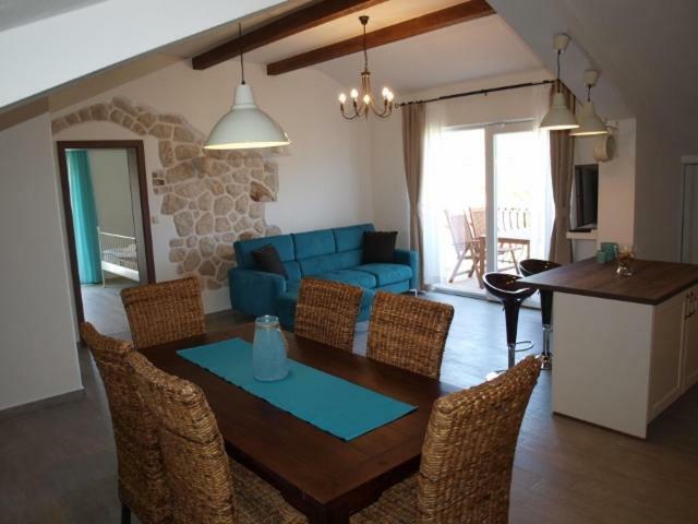 Apartments Batistic سوبيتارسكا دراغا المظهر الخارجي الصورة